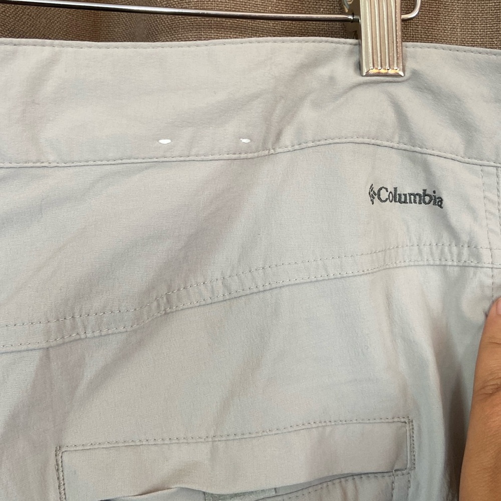 Columbia Women’s Capri Style Outdoor Pants - Picture 7 of 11